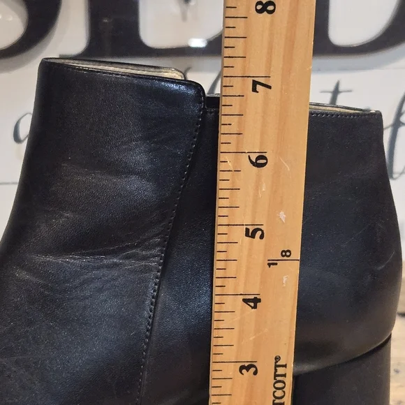 Karl Lagerfeld 'Susie' Smooth Leather Bootie Sz 10 - Picture 3 of 12
